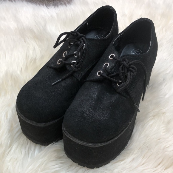 T.U.K. Nosebleed Platform Shoes - Picture 7 of 8